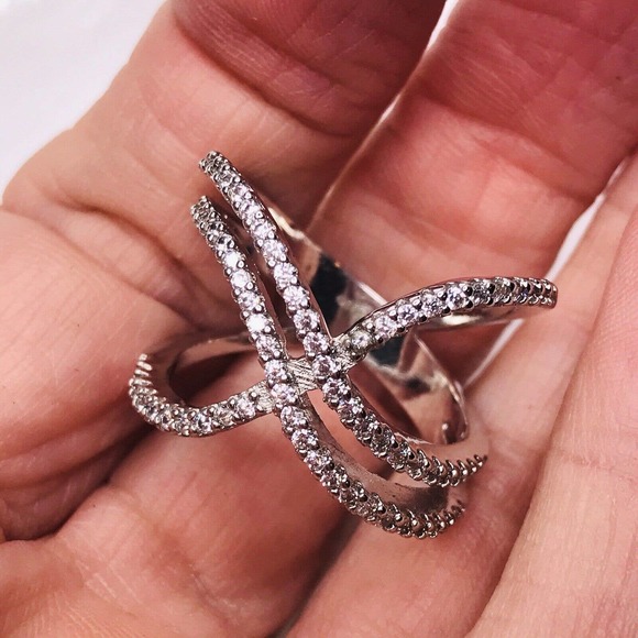 Infinity Ring Size 9 Silver Tone Rhinestone Stamped CNGM - Picture 2 of 7